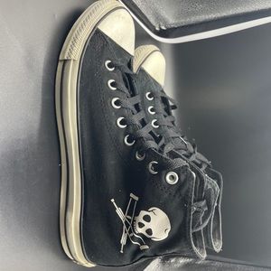 Chuck Taylor High Top Converse Sz 10 Jackass Skull